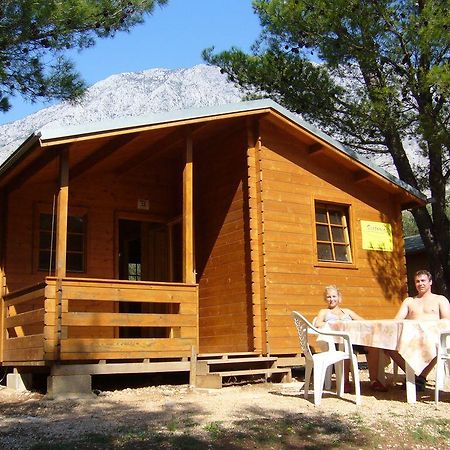 Victoria Cottage Camping Dole Blato  Ngoại thất bức ảnh